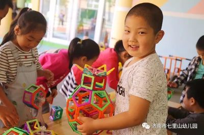 合作分享 巧手搭建--济南市七里山幼儿园“拼搭小达人”展示活动