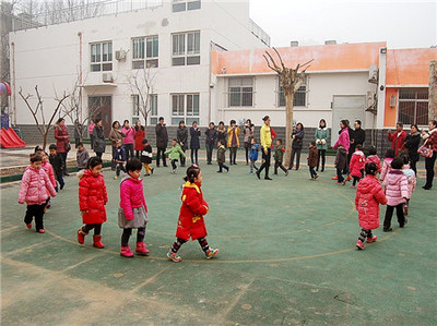 济南市七里山幼儿园举办家长开放日活动